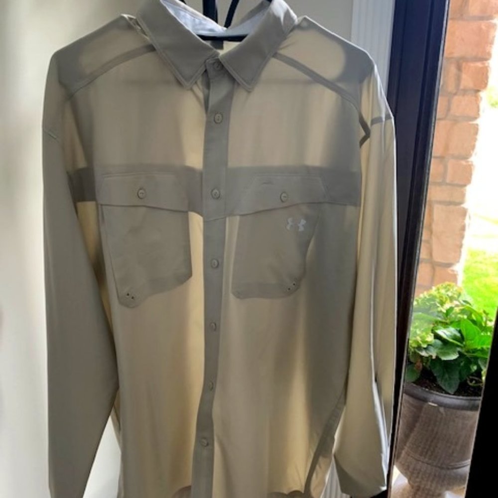 Under Armour Heat Gear Outdoor Fish/Hiking Shirt